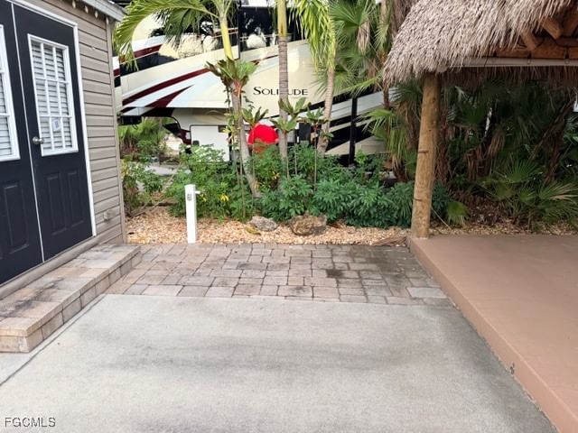10212 Yellowtop Trail, Fort Myers, FL 33905 photo 4