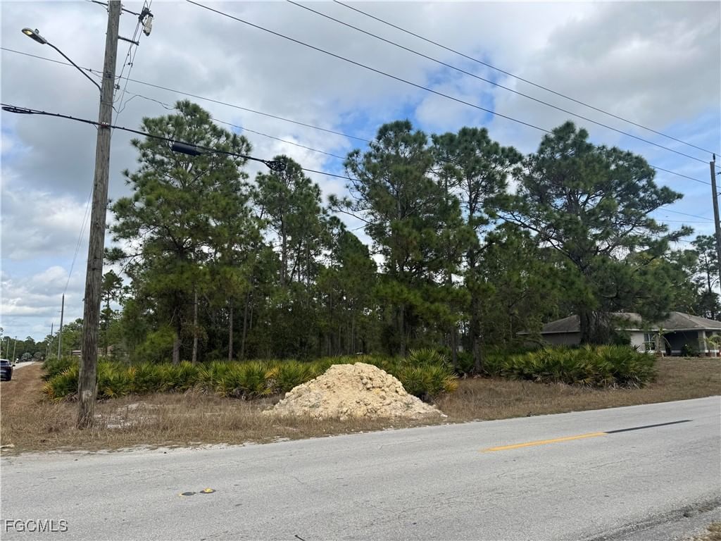 706 W 17th Street, Lehigh Acres, FL 33972 photo 3
