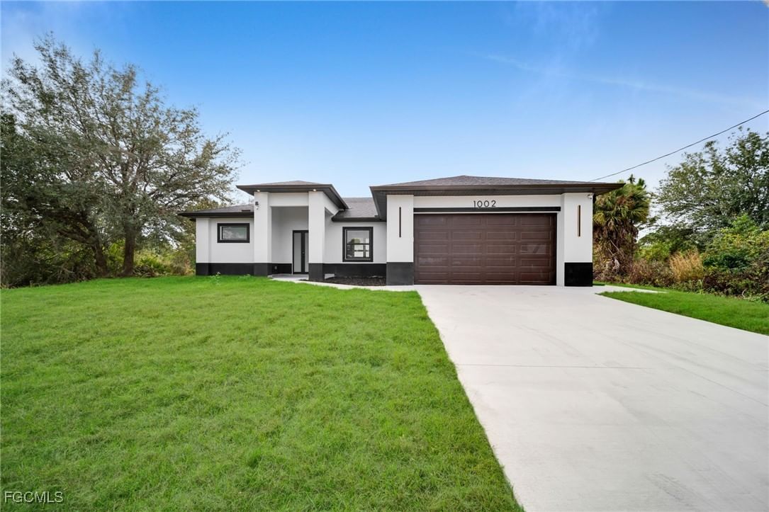 1002 Kanuga Street E, Lehigh Acres, FL 33974 photo 4