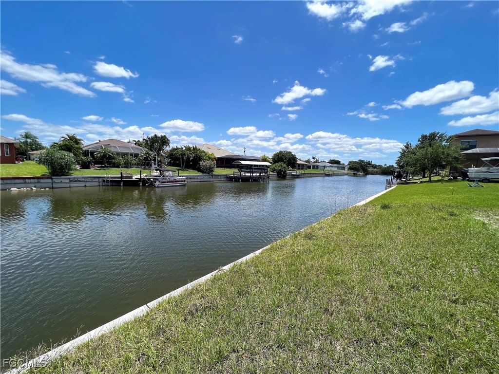 31 NE 12th Court, Cape Coral, FL 33909 photo 3