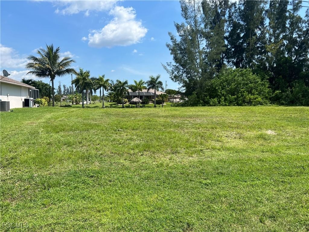 428 SE 13th Terrace, Cape Coral, FL 33990 photo 4