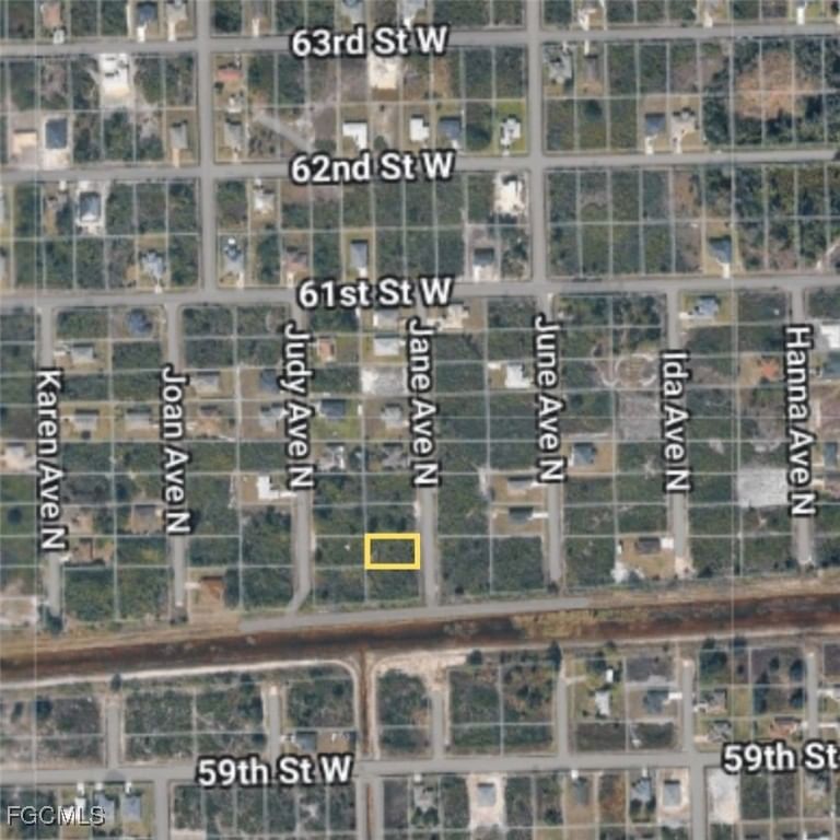 6005 Jane Avenue N, Lehigh Acres, FL 33971 photo 2