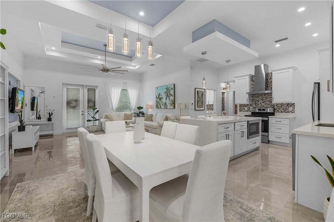 1922 NE 17th Place, Cape Coral, FL 33909 photo 4