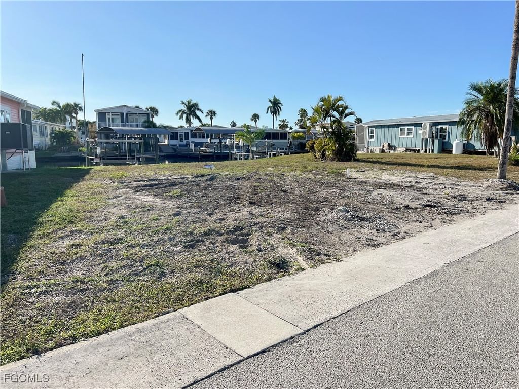 17730 Peppard Drive, Fort Myers Beach, FL 33931 photo 2