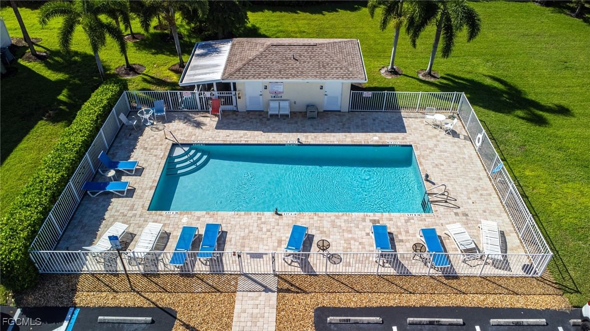 13135 Broadhurst Loop #601, Fort Myers, FL 33919 photo 2