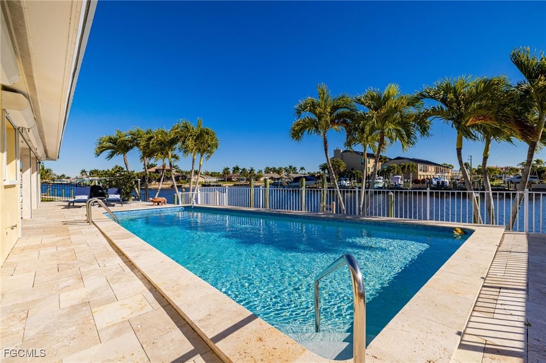1755 SE 40th Terrace, Cape Coral, FL 33904 photo 2