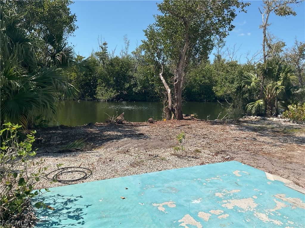 7156 Cobiac Drive, St James City, FL 33956 photo 5