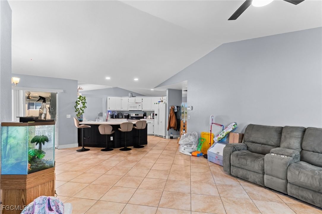 1532 NE 34th Lane, Cape Coral, FL 33909 photo 5