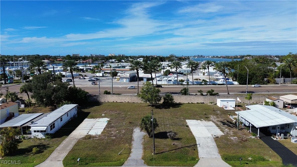 13,14,15 Erskine Drive, Venice, FL 34285