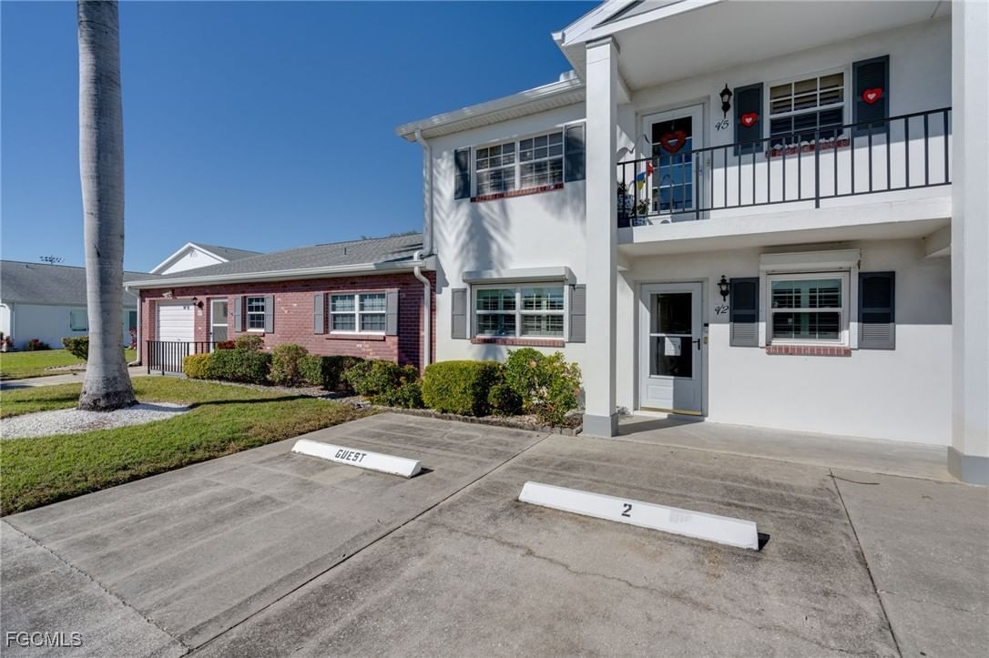 1505 Myerlee Country Club Boulevard #2V, Fort Myers, FL 33919 photo 4