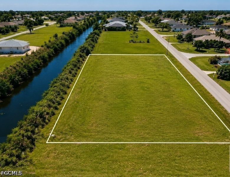 1507 NE 20th Avenue, Cape Coral, FL 33909 photo 2