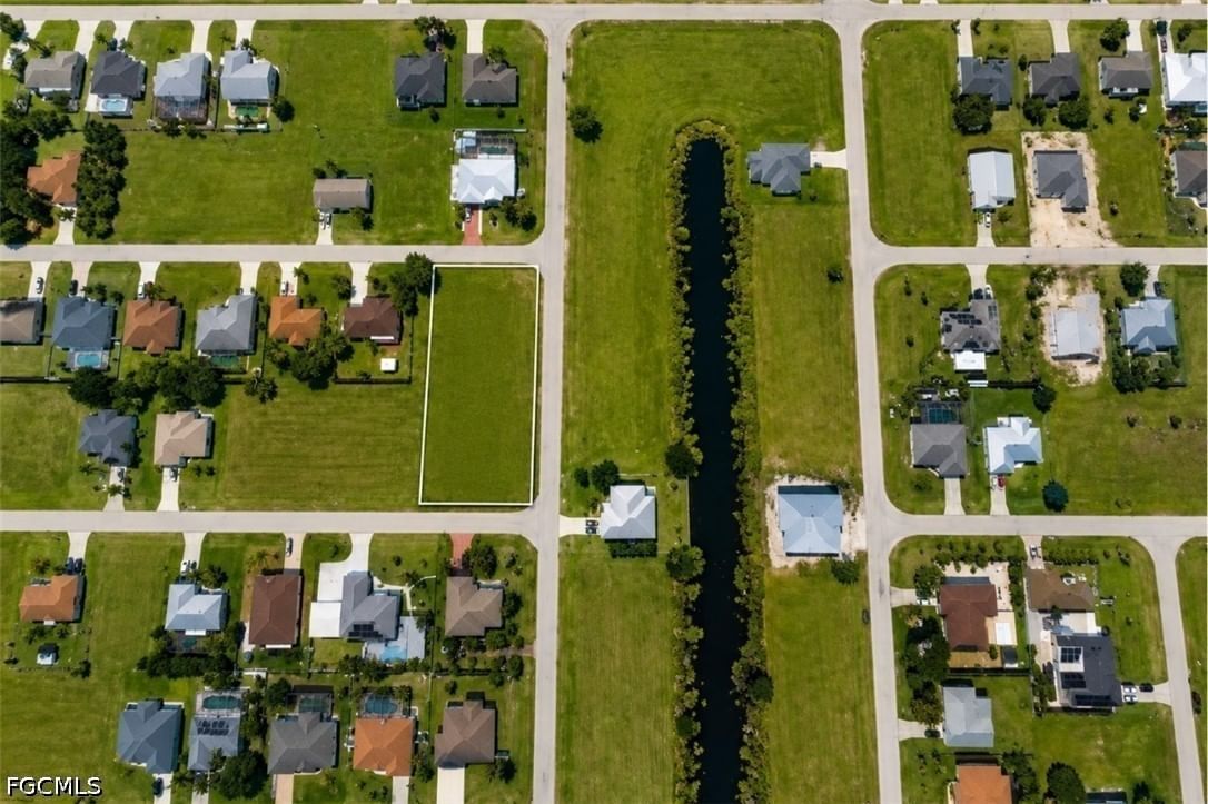 1507 NE 20th Avenue, Cape Coral, FL 33909 photo 4