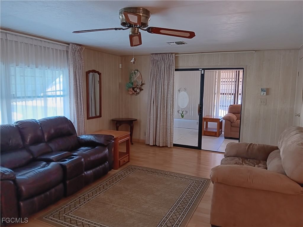 610 Friendly Place, North Fort Myers, FL 33917 photo 5