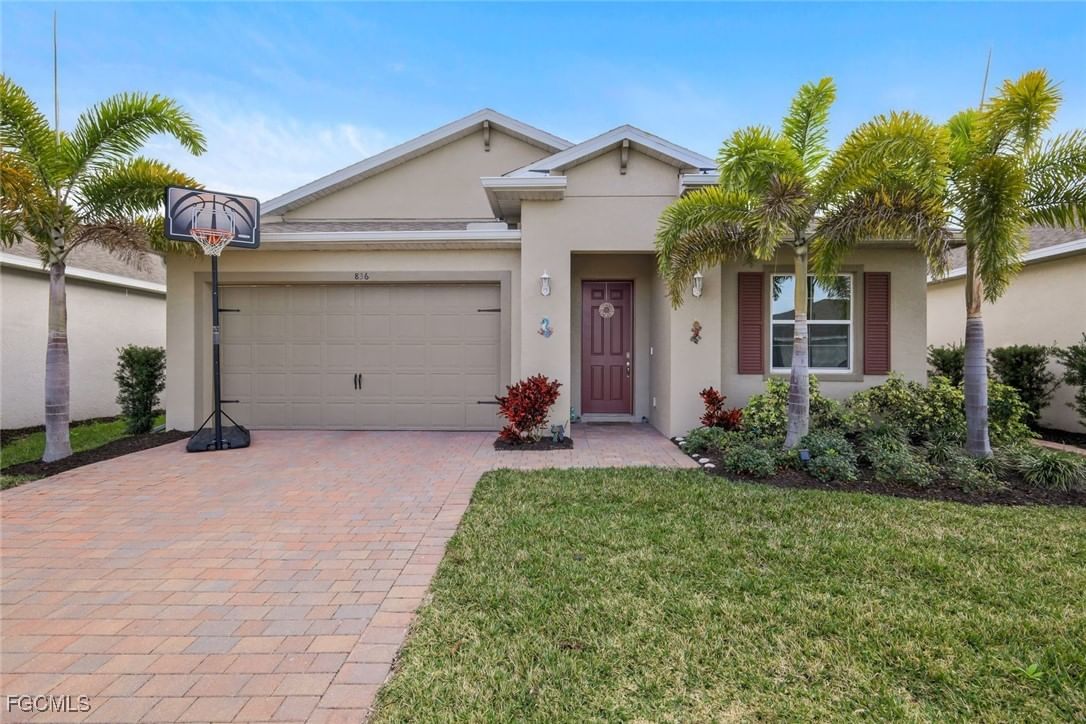 836 Heather Lake Avenue, Cape Coral, FL 33993 photo 2