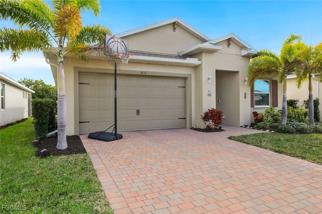836 Heather Lake Avenue, Cape Coral, FL 33993 photo 3