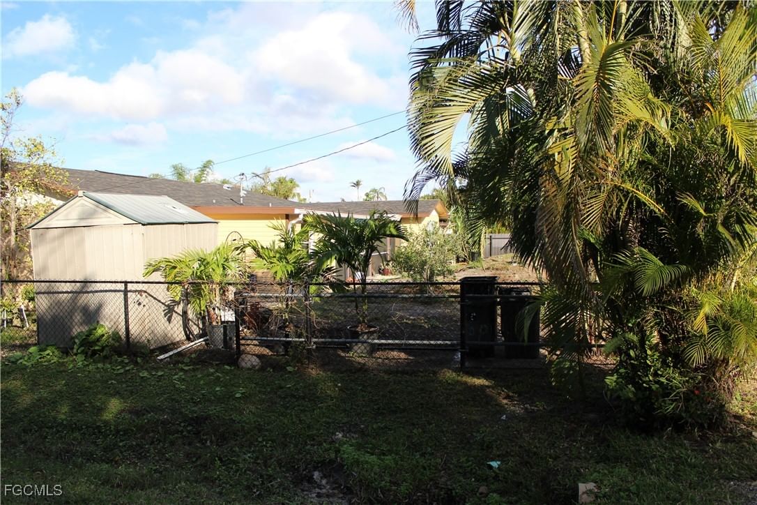 679 Canal Drive, North Fort Myers, FL 33903 photo 5