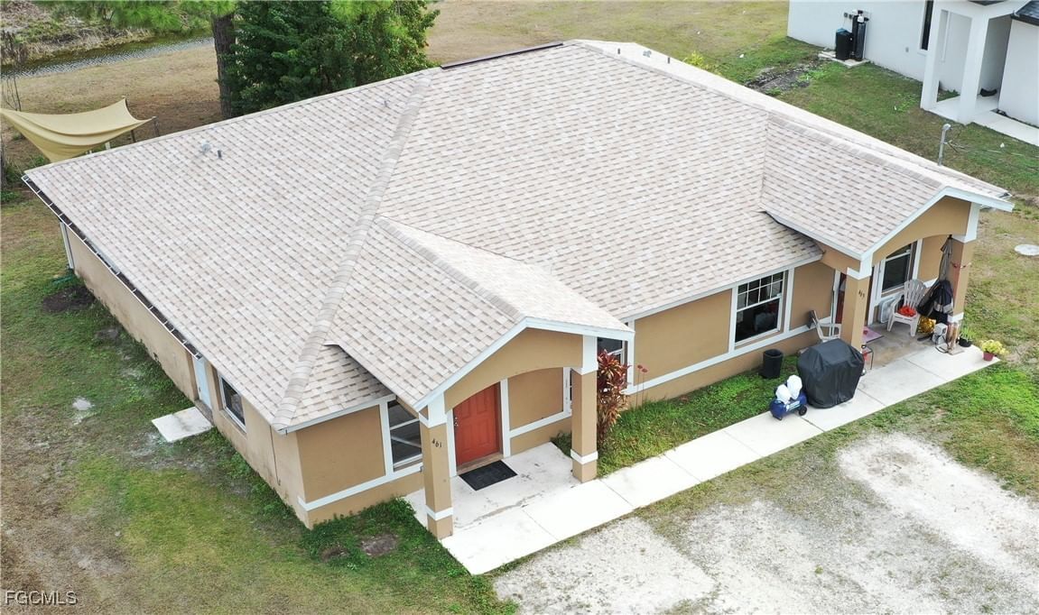 461/463 Loretta Avenue S, Lehigh Acres, FL 33974 photo 4