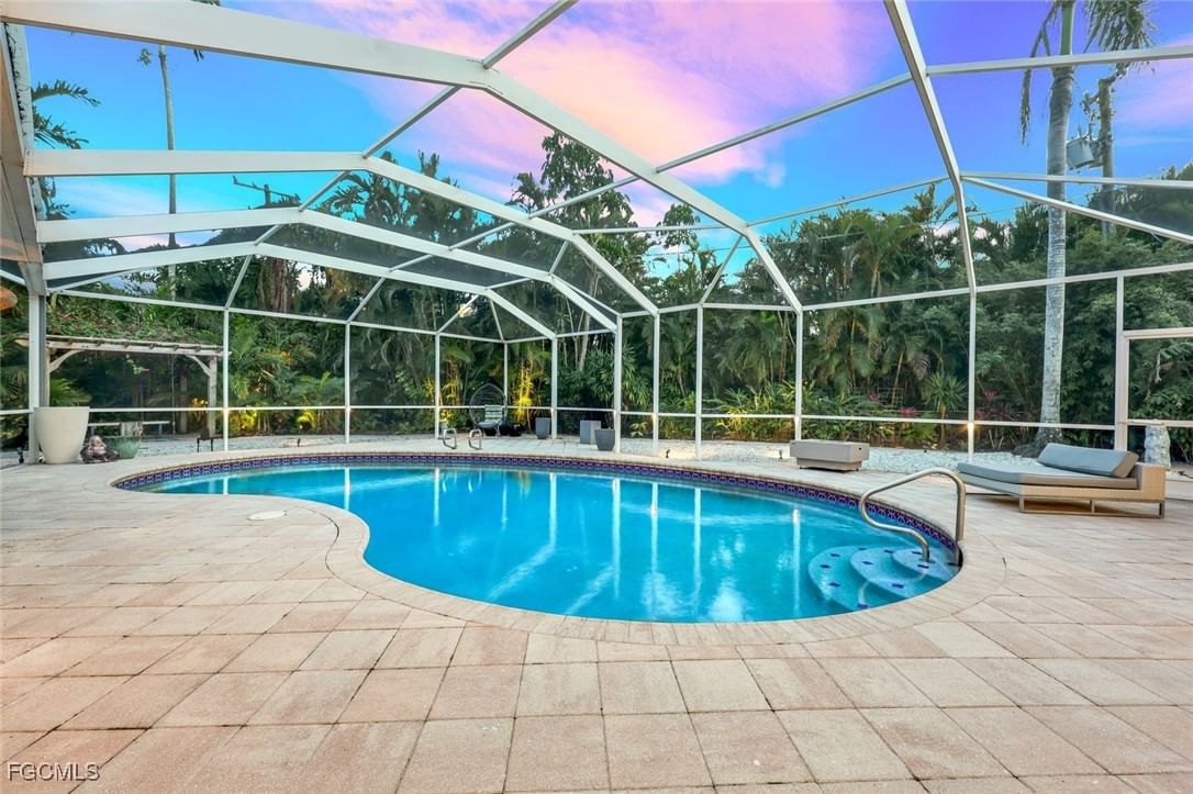 2943 Valencia Way, Fort Myers, FL 33901 photo 2