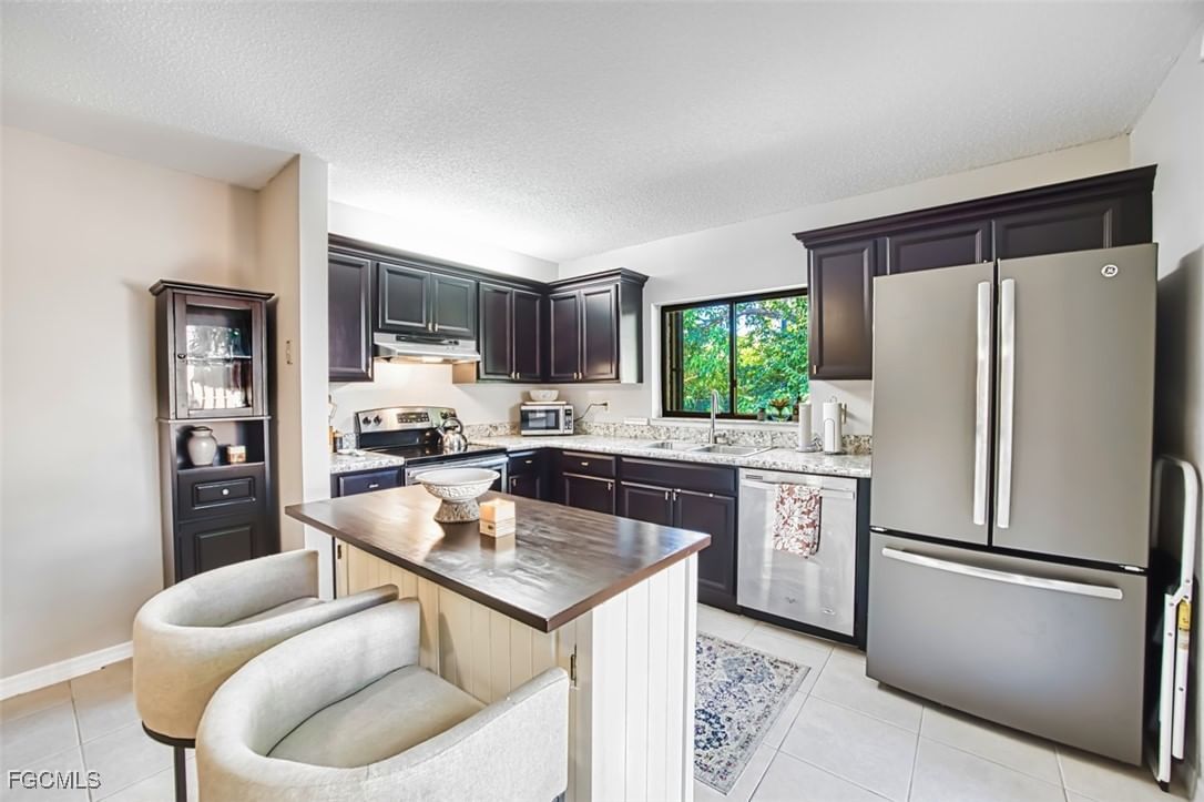 1444 Park Shore Circle #3, Fort Myers, FL 33901 photo 2