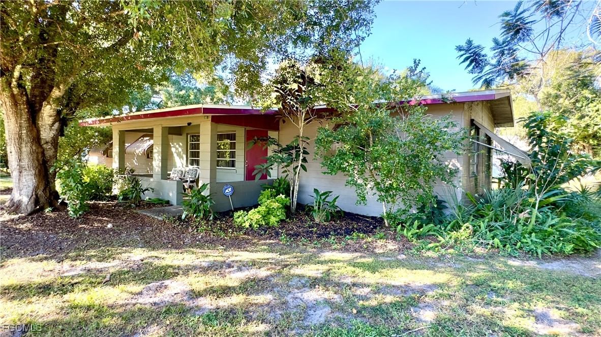 253 W Mariana Avenue, North Fort Myers, FL 33903 photo 2