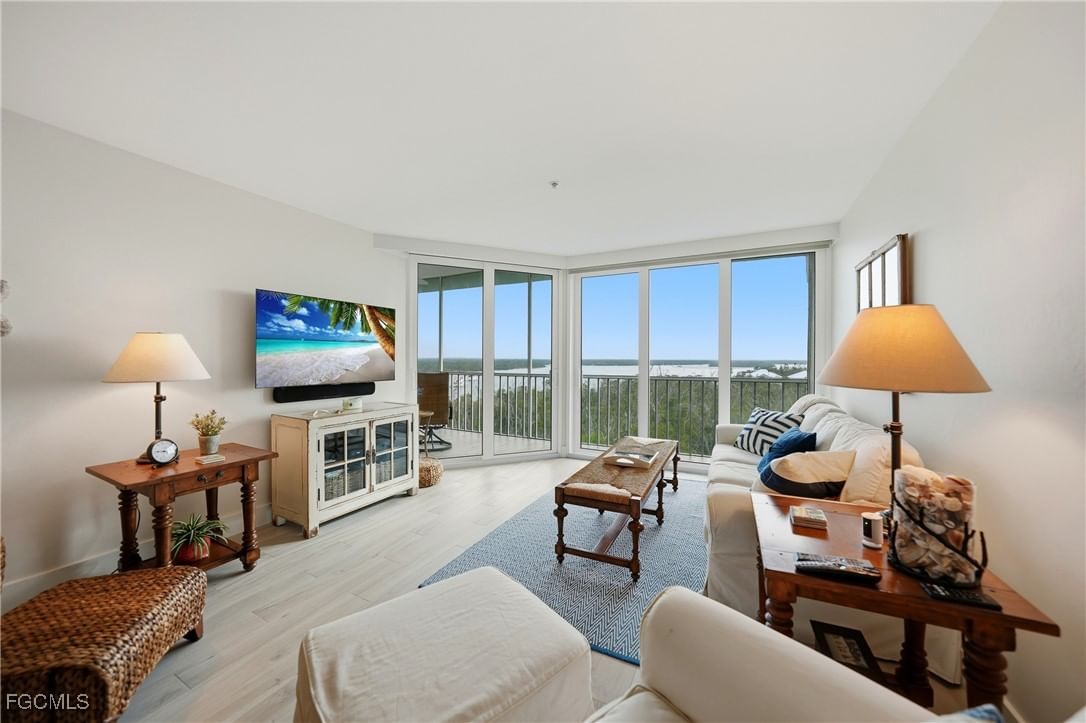 345 Mango Street #604, Fort Myers Beach, FL 33931 photo 3