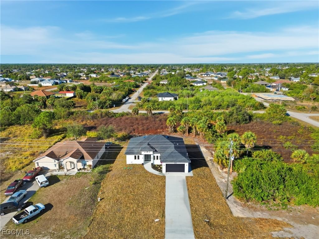 3204 Sunshine Boulevard S, Lehigh Acres, FL 33976 photo 4