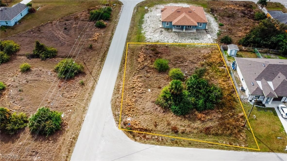 364 Poplar Street, Lehigh Acres, FL 33974 photo 3