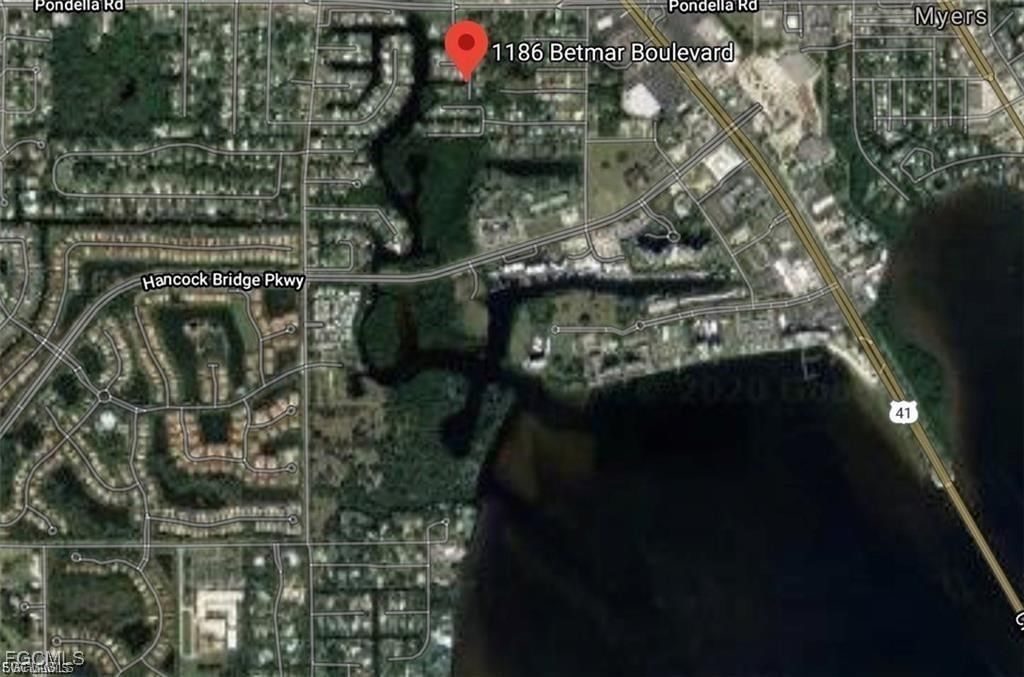 1186 Betmar Boulevard, North Fort Myers, FL 33903 photo 5