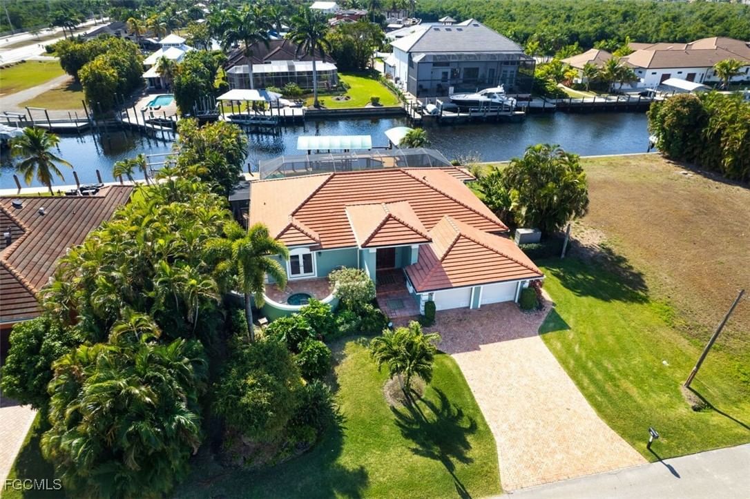 130 Montrose Drive, Fort Myers, FL 33919 photo 5