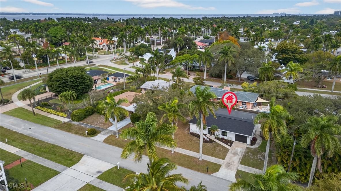 1433 Paloma Drive, Fort Myers, FL 33901 photo 3