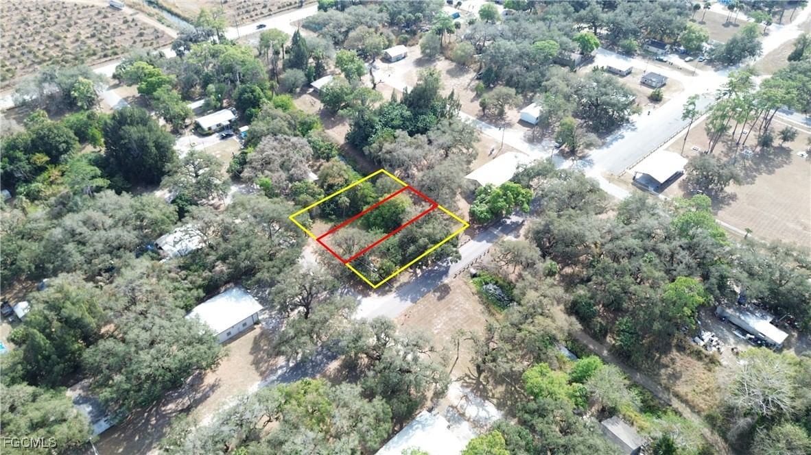 851 Caloosahatchee Avenue, Labelle, FL 33935 photo 3