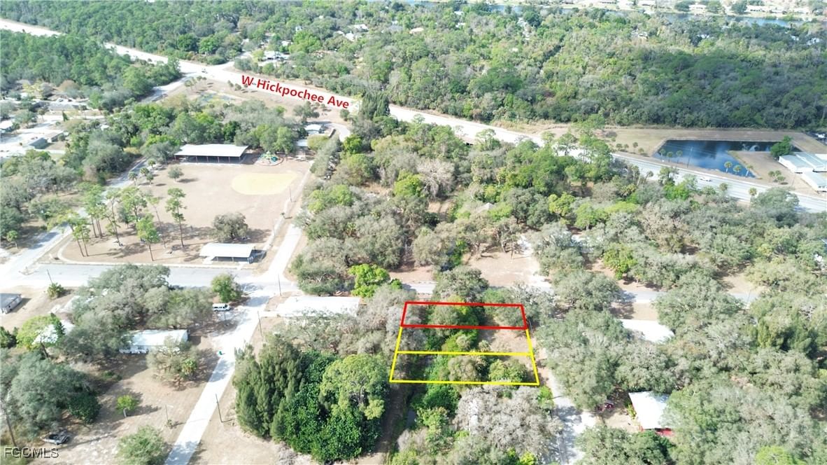 871 Caloosahatchee Avenue, Labelle, FL 33935 photo 2