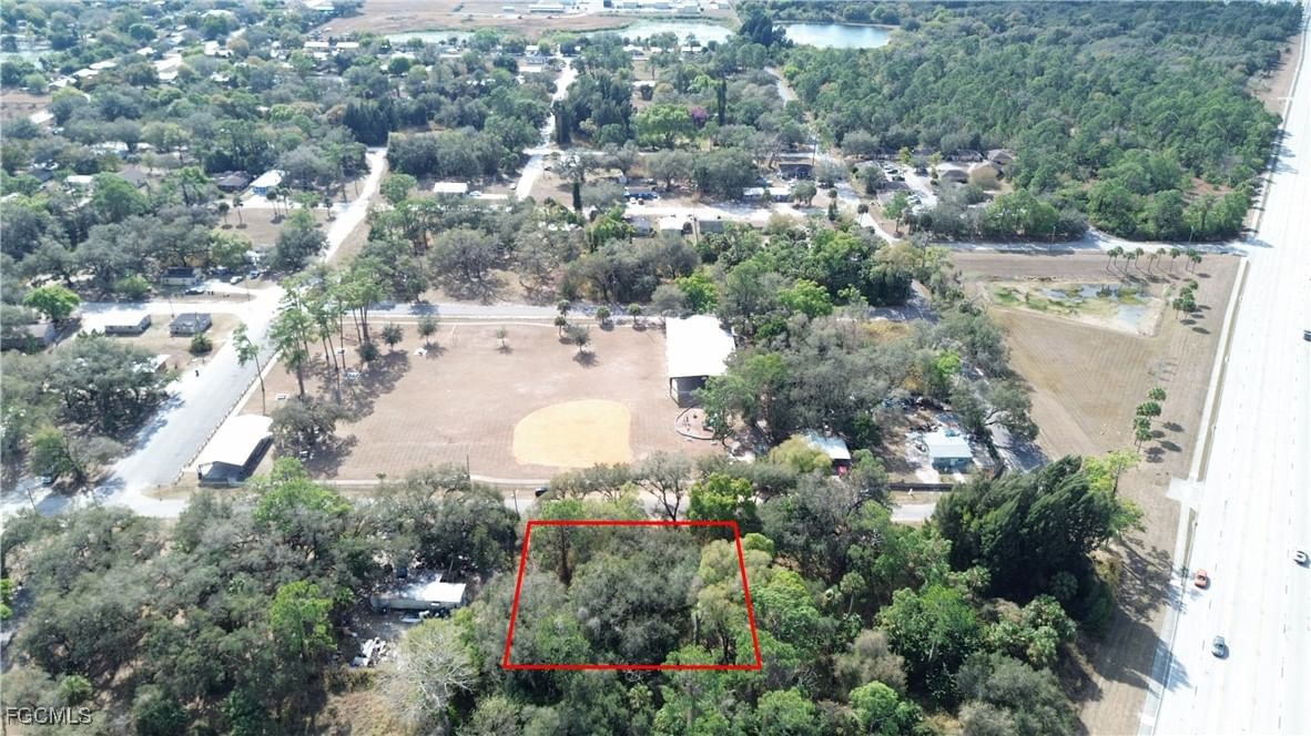 Suwanee Avenue, Labelle, FL 33935 photo 3
