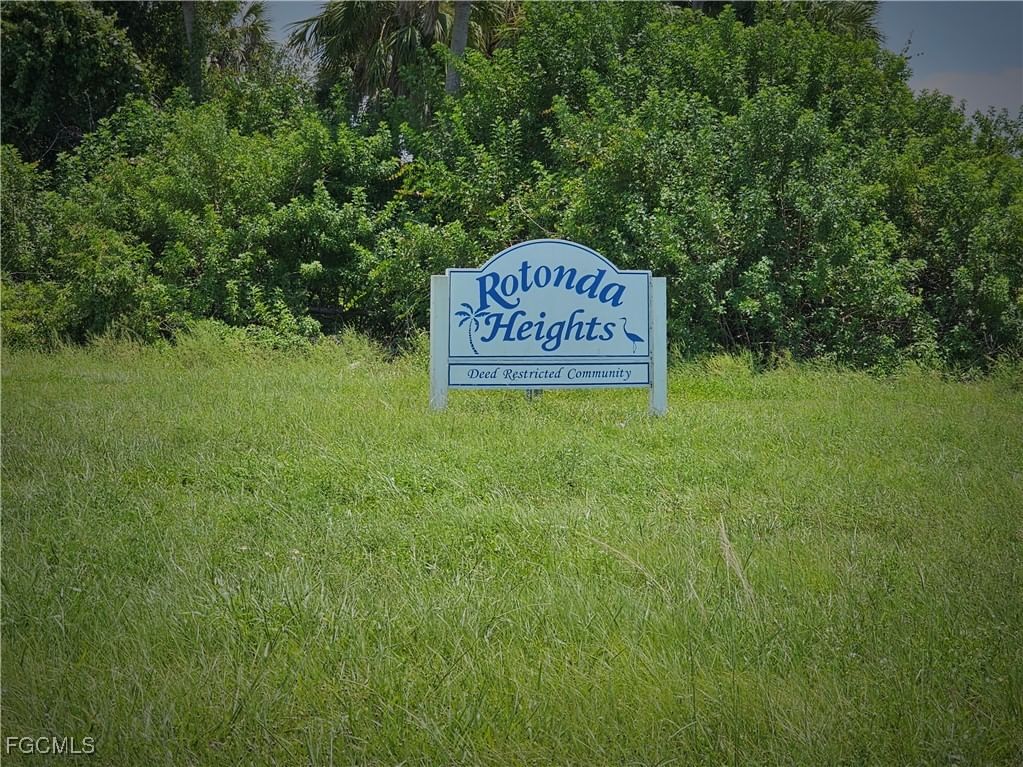 105 Island Court, Rotonda West, FL 33947 photo 4