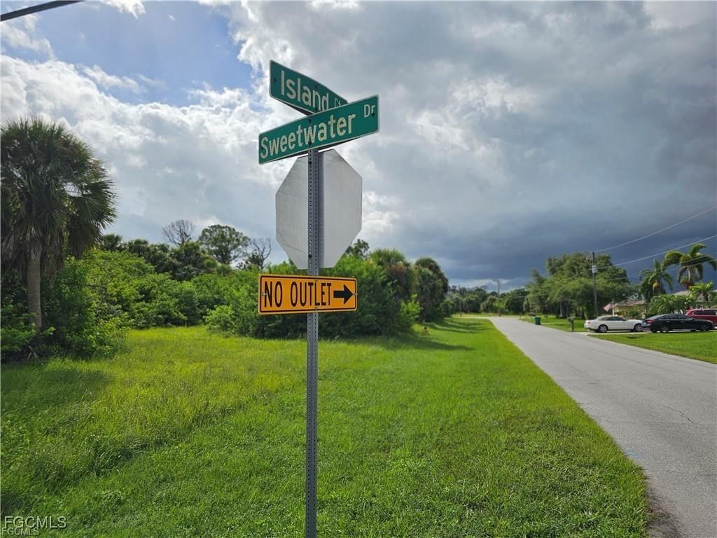 105 Island Court, Rotonda West, FL 33947 photo 5