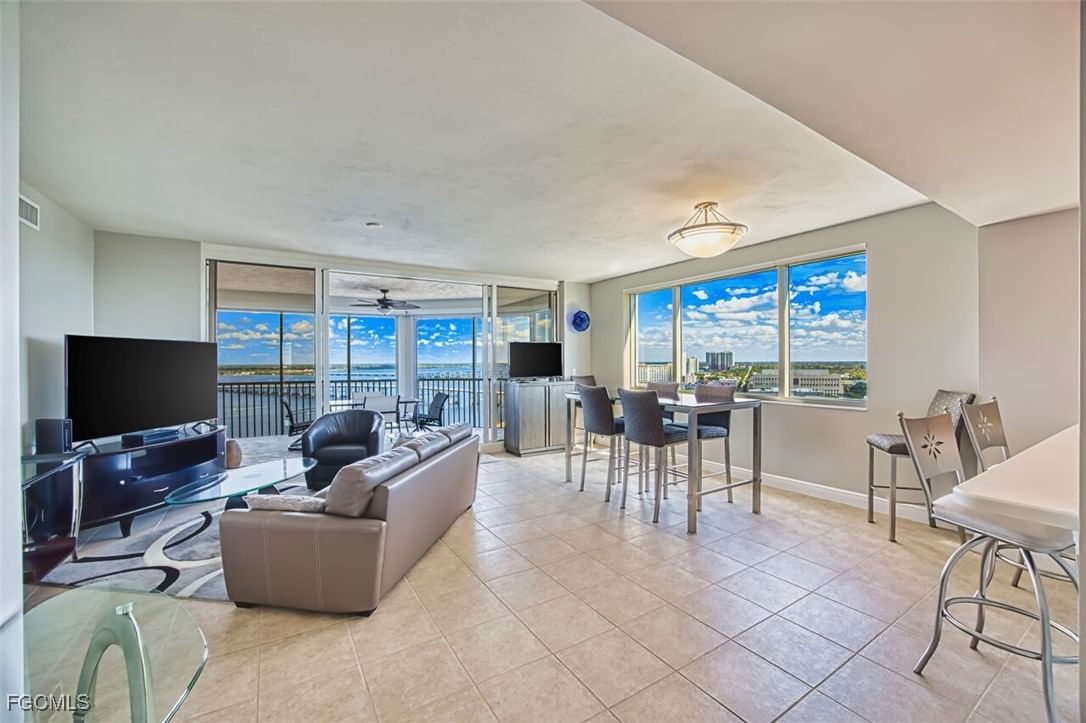 2090 W First Street #1810, Fort Myers, FL 33901 photo 3