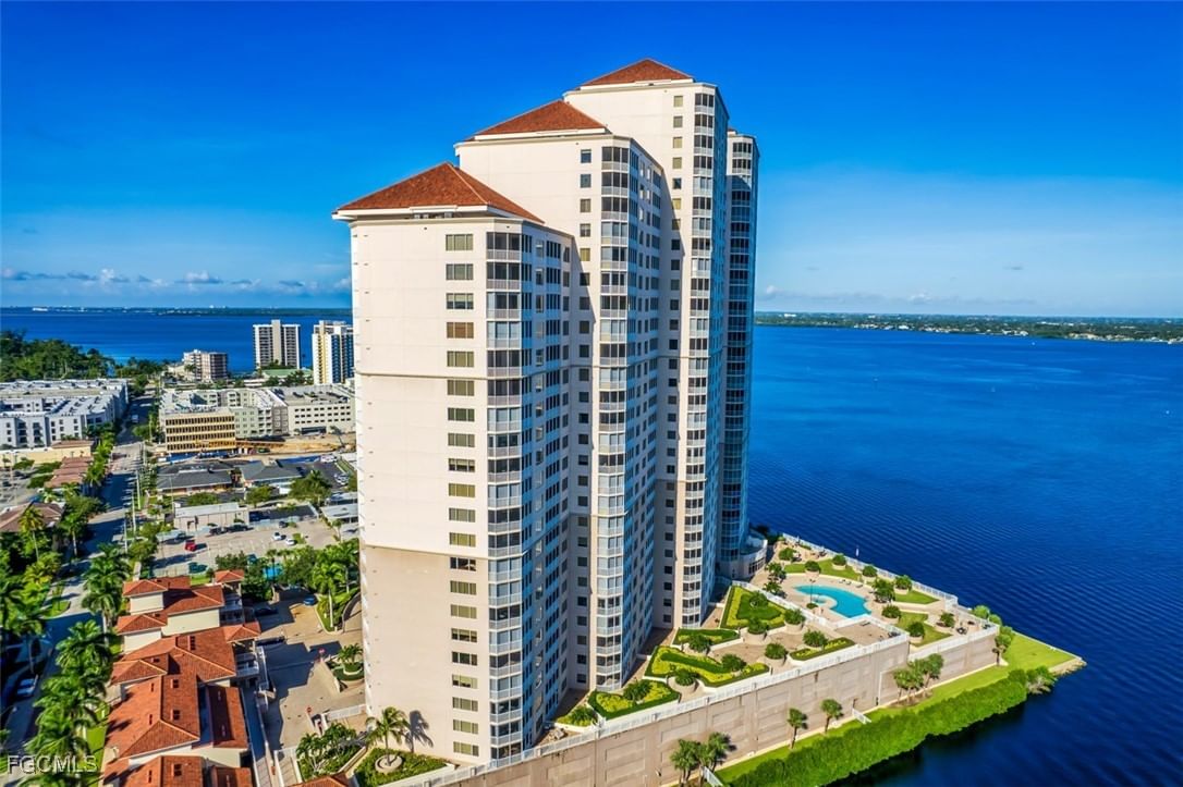 2090 W First Street #1810, Fort Myers, FL 33901 photo 4