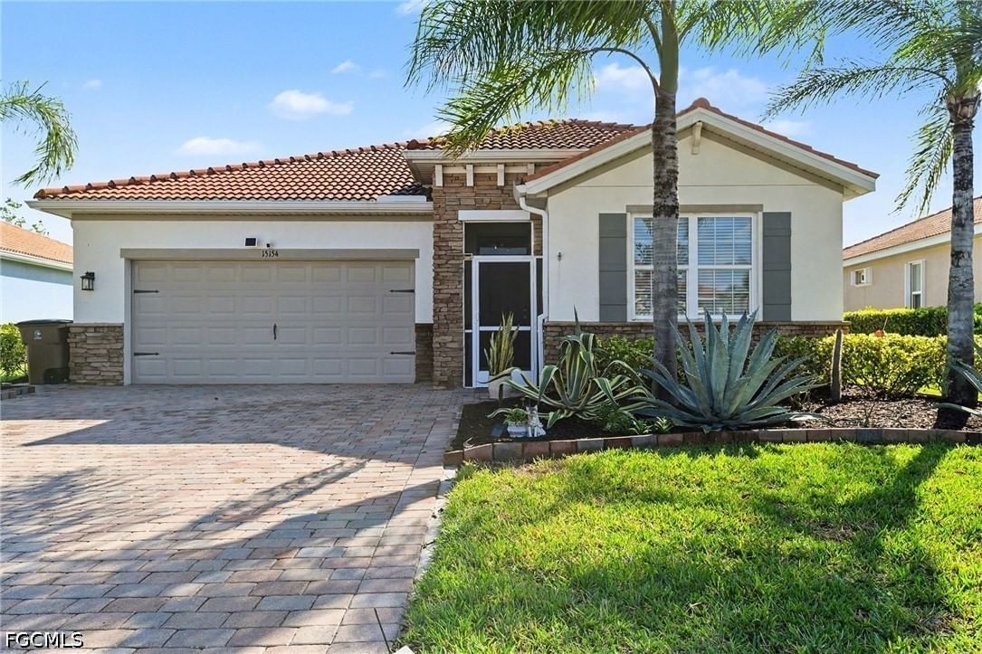 15154 Yellow Wood Drive, Alva, FL 33920 photo 2