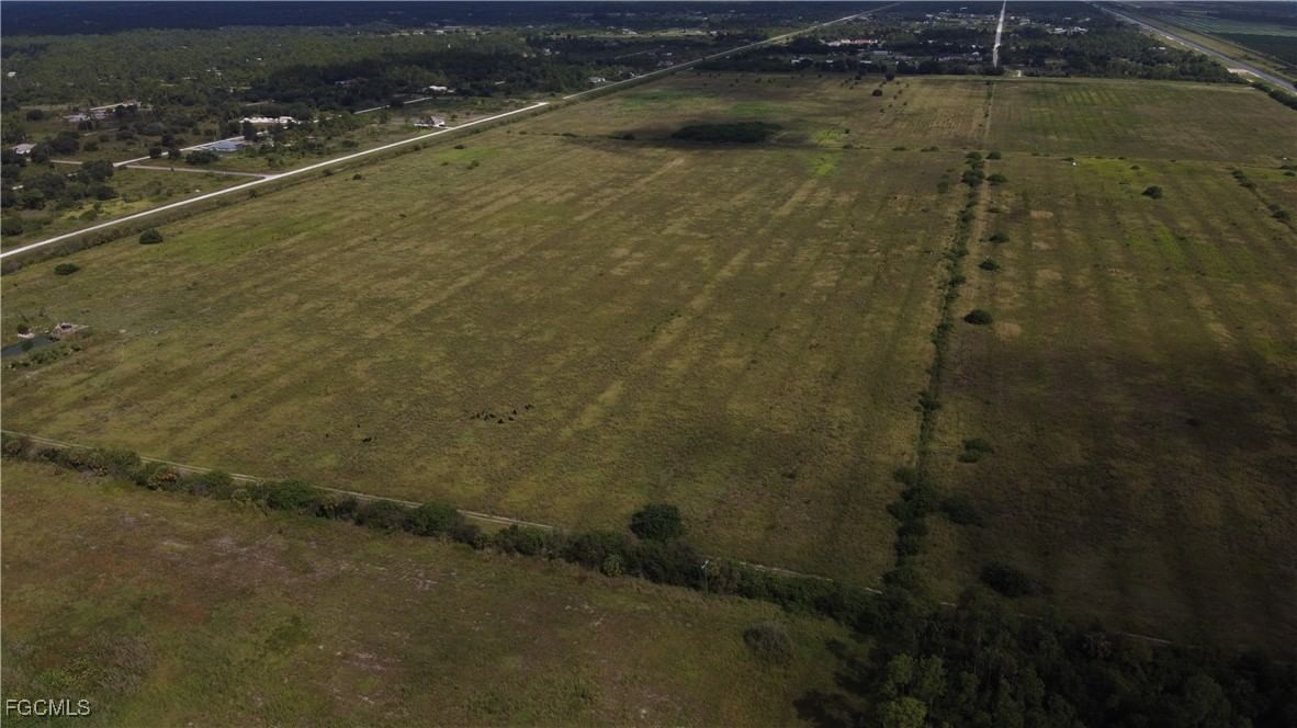 8251 Wheeler Road, Labelle, FL 33935 photo 2