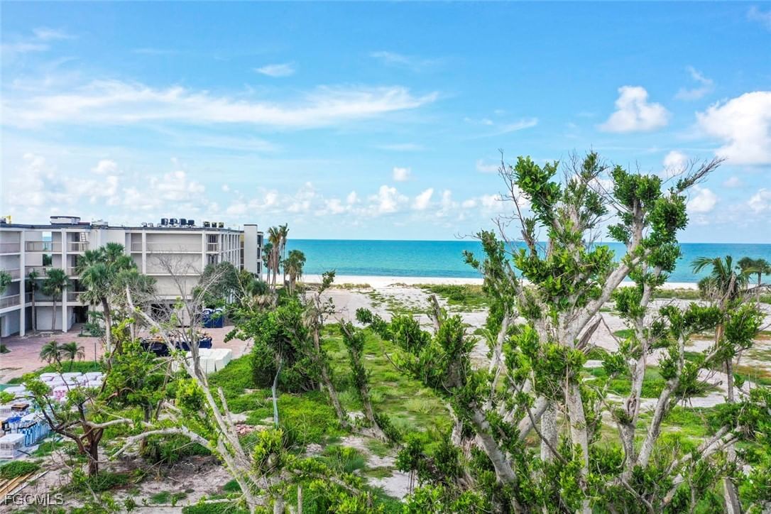2807 W Gulf Drive, Sanibel, FL 33957 photo 2