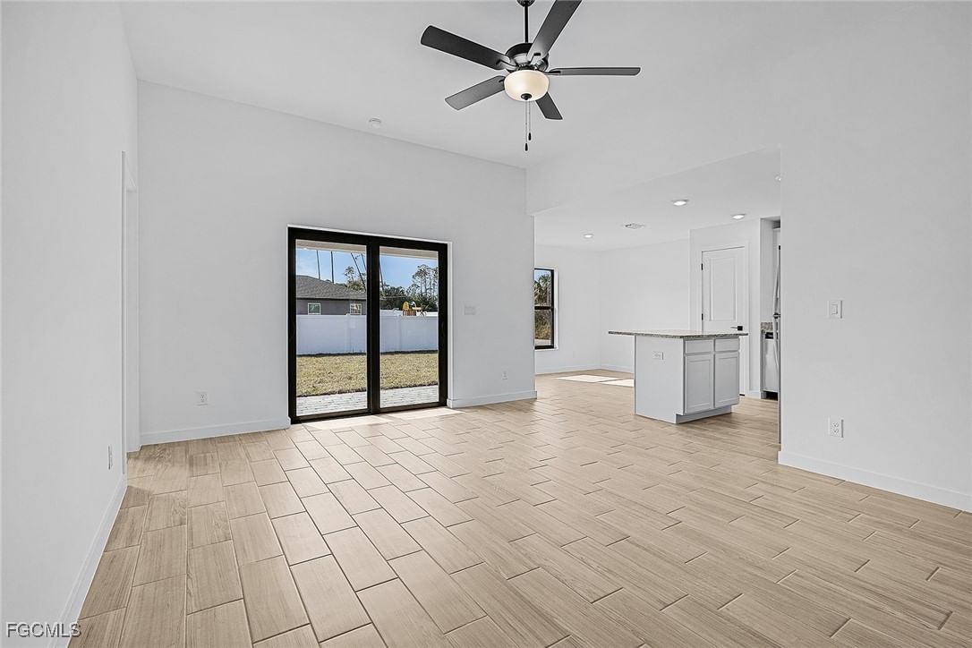 722 Kari Circle, Lehigh Acres, FL 33974 photo 5