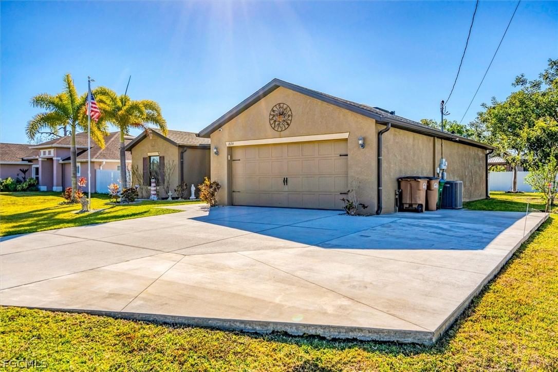 1826 SW Trafalgar Parkway, Cape Coral, FL 33991 photo 5