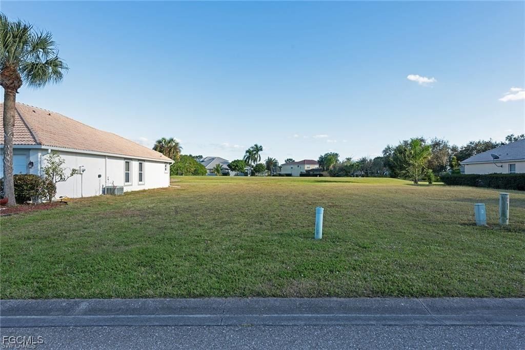 2020 Oxford Ridge Circle, Lehigh Acres, FL 33973 photo 2