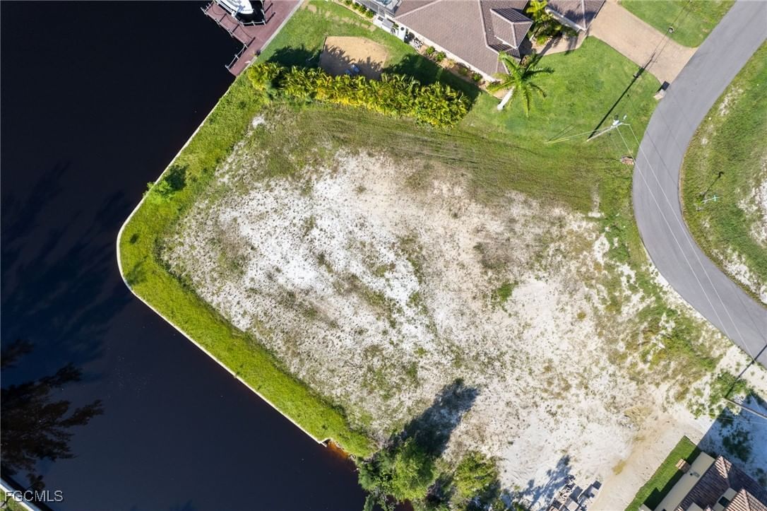 2701 NW 41st Avenue, Cape Coral, FL 33993 photo 2