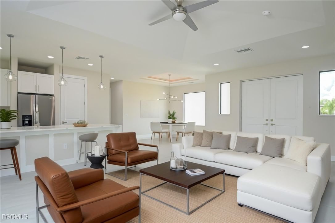 19 NW 14th Place, Cape Coral, FL 33993 photo 2