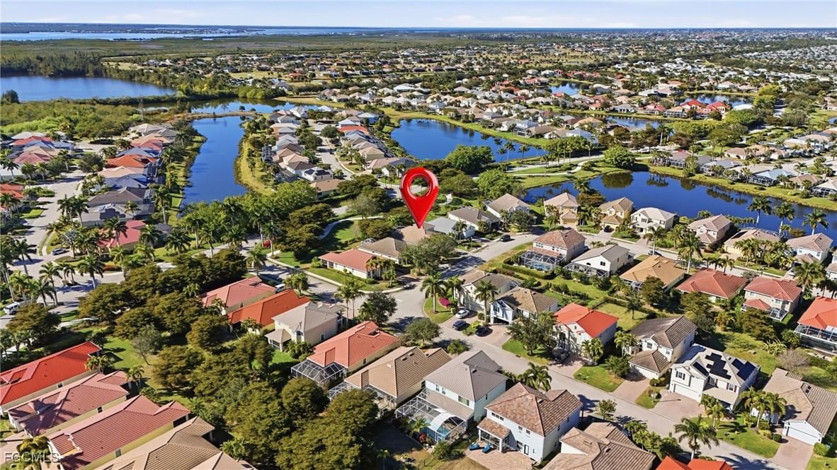 2452 Blackburn Circle, Cape Coral, FL 33991 photo 3