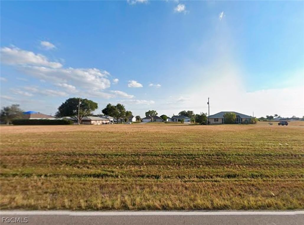 2108 Diplomat Parkway E, Cape Coral, FL 33909 photo 2