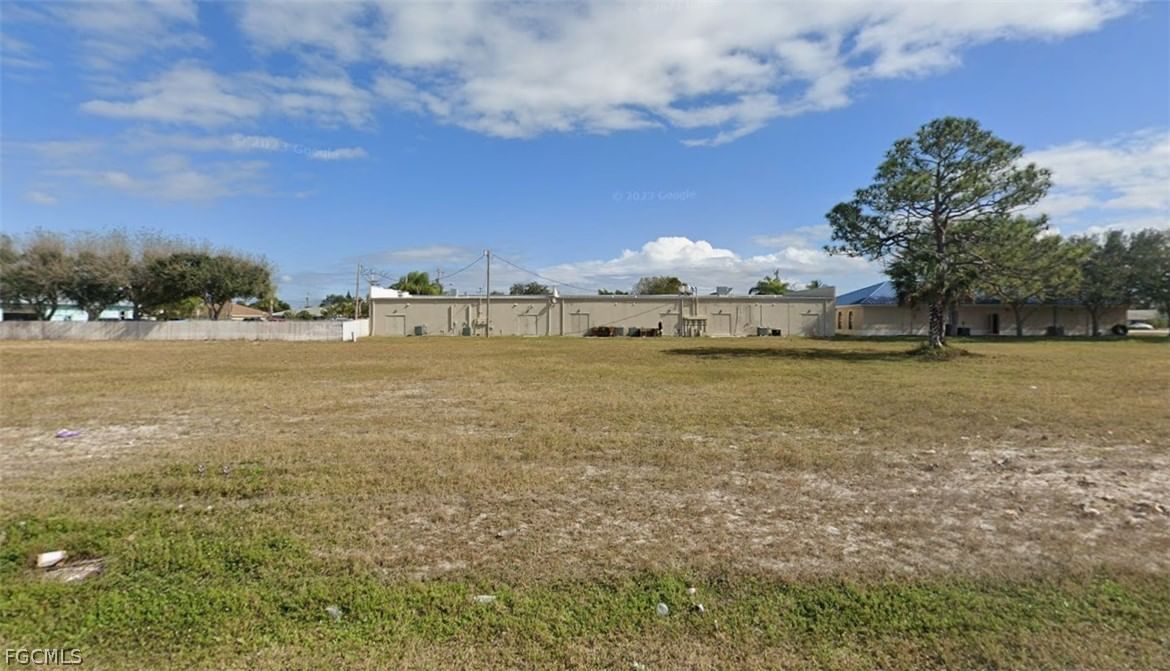 3811 SW 8th Place, Cape Coral, FL 33914 photo 2