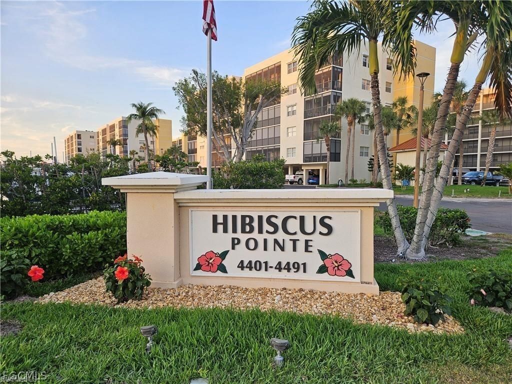 Hibiscus pointe #82 Bay Beach Lane, Fort Myers Beach, FL 33931
