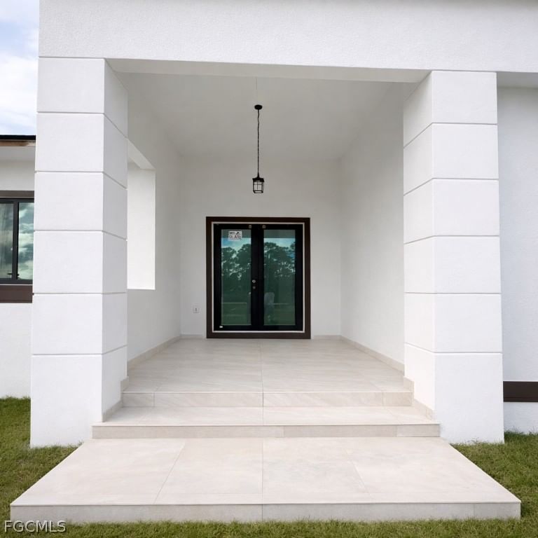 3985 Everglades Boulevard N, Naples, FL 34120 photo 3